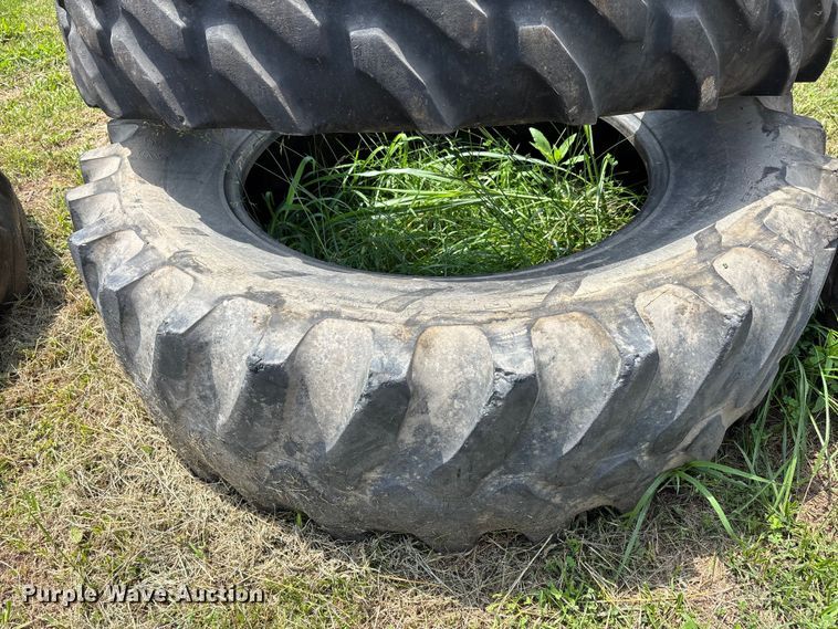image for item DV4409 (12) tires