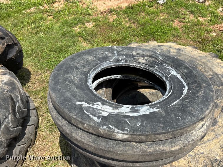 image for item DV4409 (12) tires