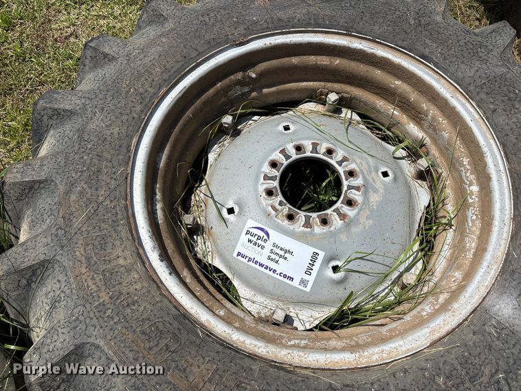 image for item DV4409 (12) tires