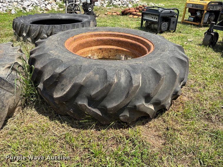 image for item DV4409 (12) tires