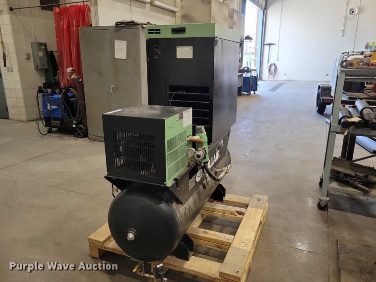 image for item DZ7136 2018 Sullair ST410RD air compressor