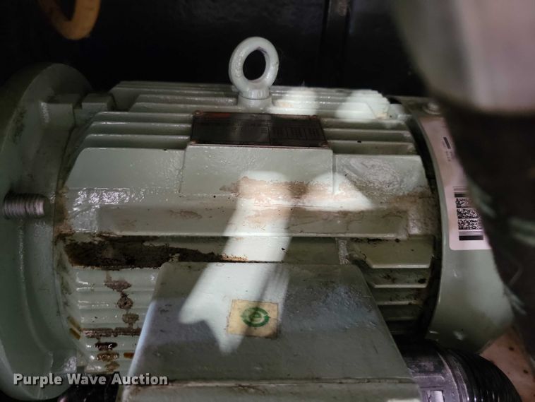 image for item DZ7136 2018 Sullair ST410RD air compressor