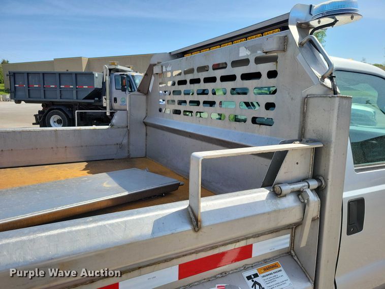 image for item DZ7137 2012 Ford  F450 Super Duty dump truck