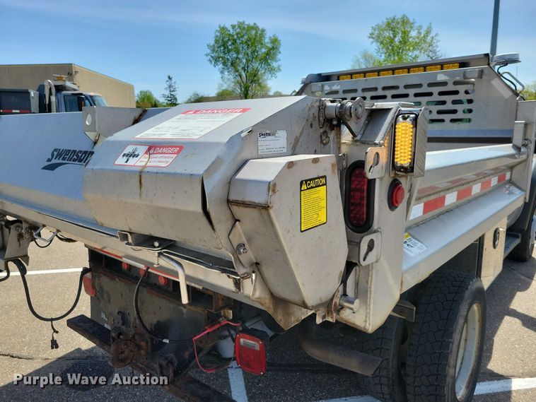 image for item DZ7137 2012 Ford  F450 Super Duty dump truck