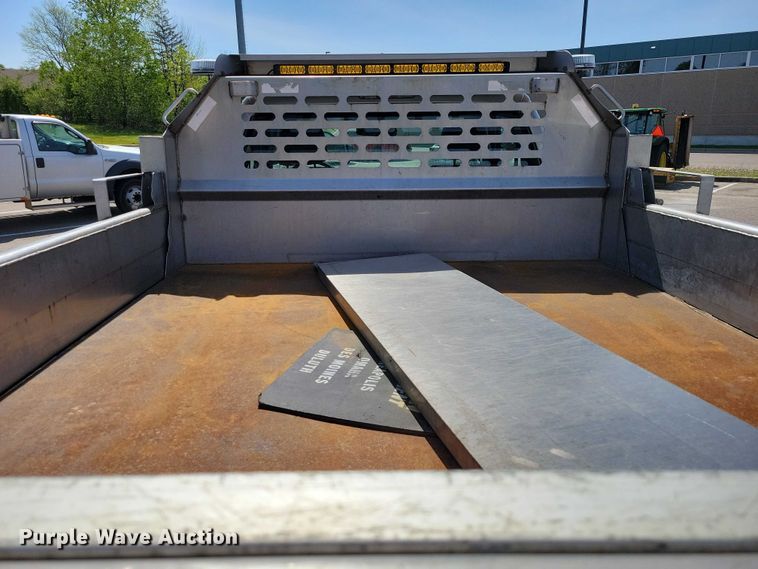 image for item DZ7137 2012 Ford  F450 Super Duty dump truck