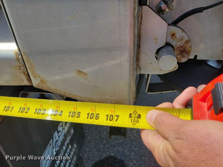 image for item DZ7137 2012 Ford  F450 Super Duty dump truck