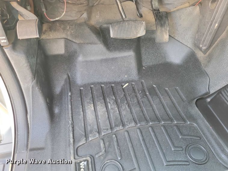 image for item DZ7137 2012 Ford  F450 Super Duty dump truck