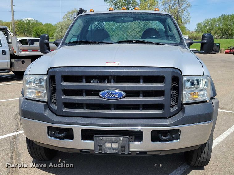 image for item DZ7138 2007 Ford F450 Super Duty utility / service truck