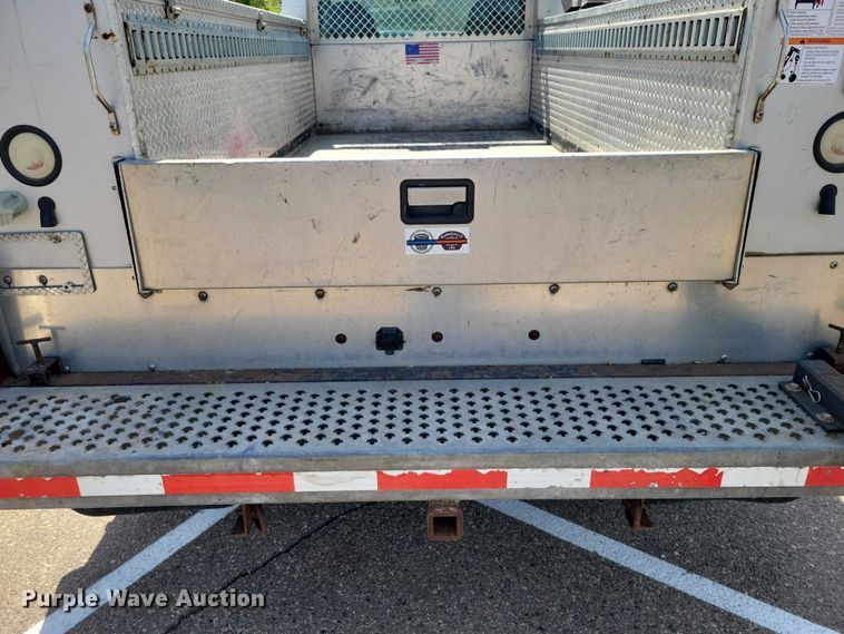 image for item DZ7138 2007 Ford F450 Super Duty utility / service truck