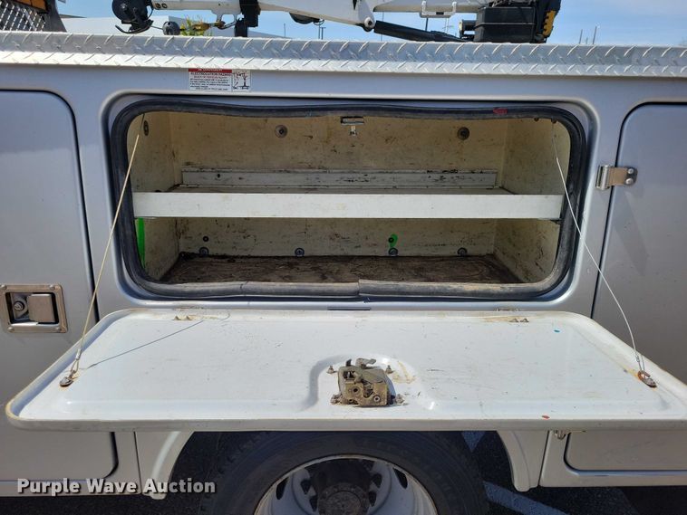 image for item DZ7138 2007 Ford F450 Super Duty utility / service truck