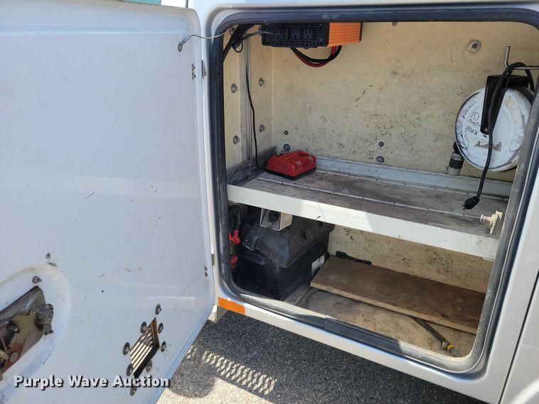 image for item DZ7138 2007 Ford F450 Super Duty utility / service truck