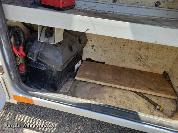 image for item DZ7138 2007 Ford F450 Super Duty utility / service truck
