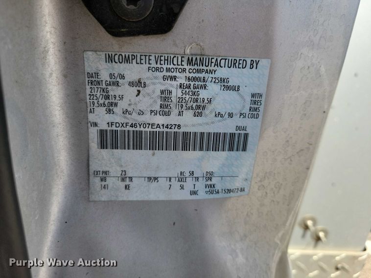 image for item DZ7138 2007 Ford F450 Super Duty utility / service truck
