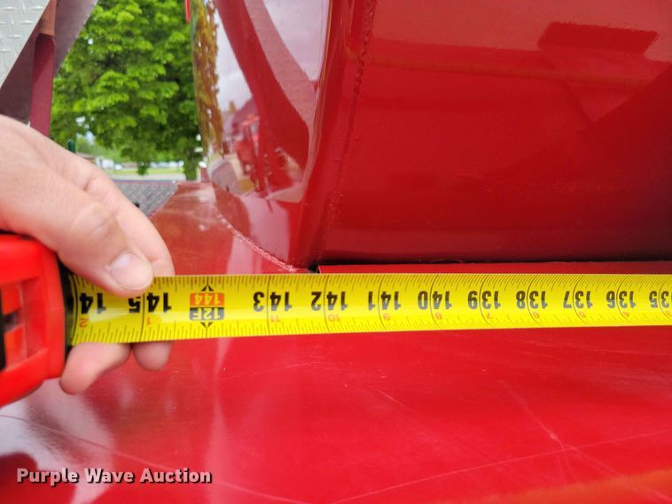 image for item DZ7147 1991 Ford L8000 tanker fire truck
