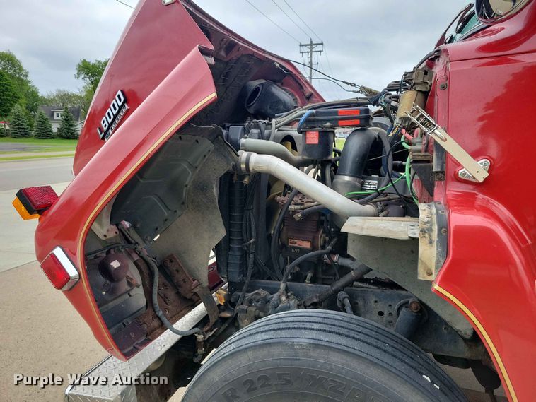 image for item DZ7147 1991 Ford L8000 tanker fire truck