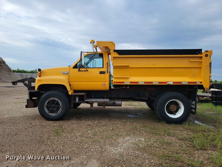 image for item DZ7163 1992 Chevrolet  Kodiak dump truck