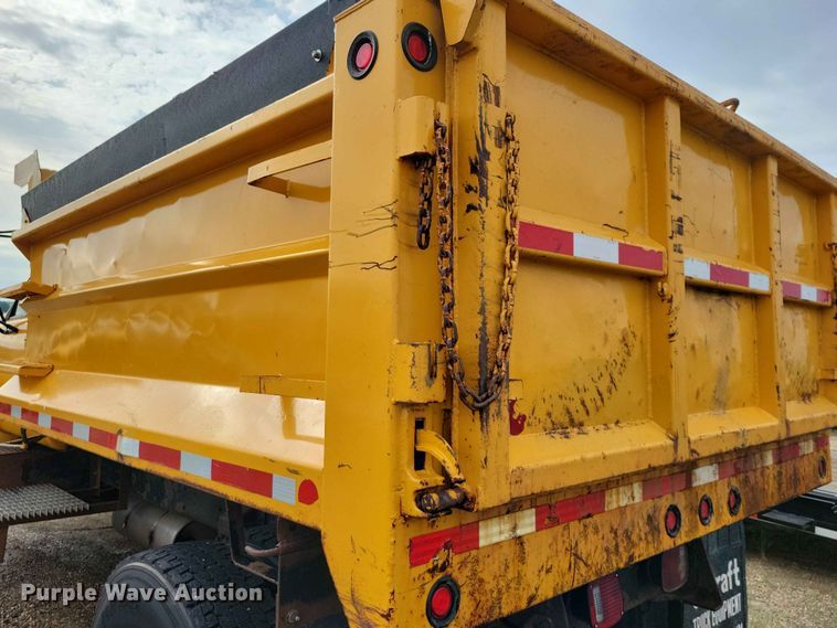 image for item DZ7163 1992 Chevrolet  Kodiak dump truck