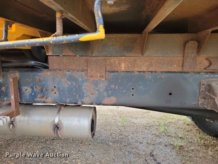 image for item DZ7163 1992 Chevrolet  Kodiak dump truck