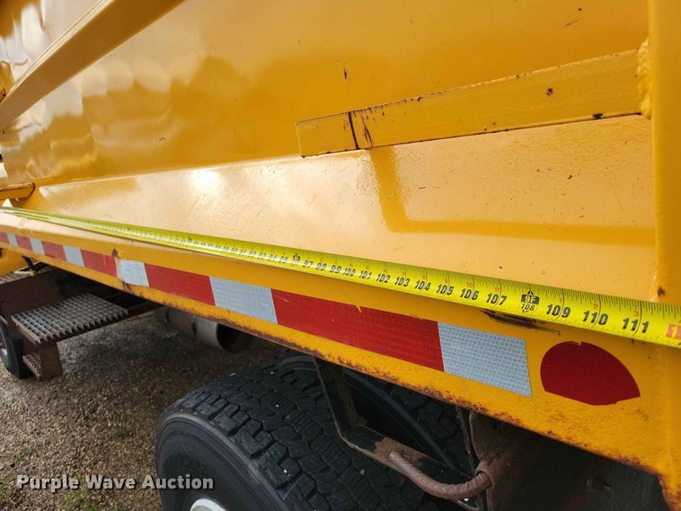 image for item DZ7163 1992 Chevrolet  Kodiak dump truck