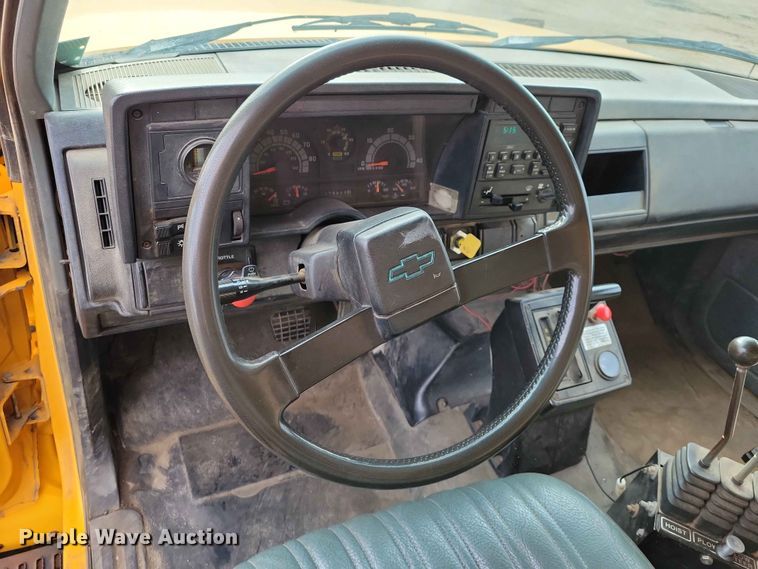 image for item DZ7163 1992 Chevrolet  Kodiak dump truck