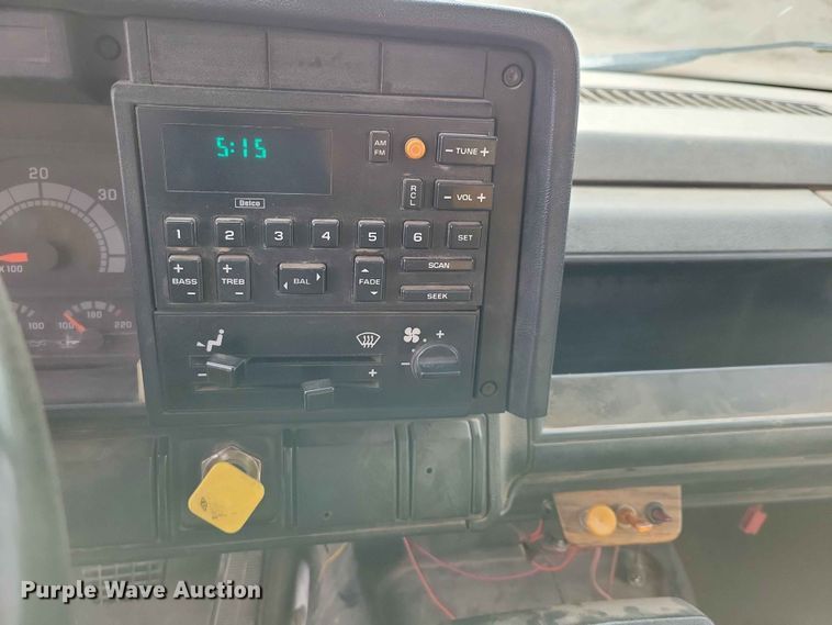 image for item DZ7163 1992 Chevrolet  Kodiak dump truck