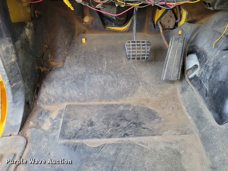 image for item DZ7163 1992 Chevrolet  Kodiak dump truck