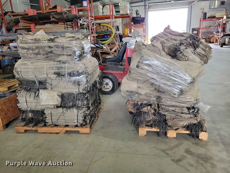 image for item DZ7165 (2) pallets of sand bags