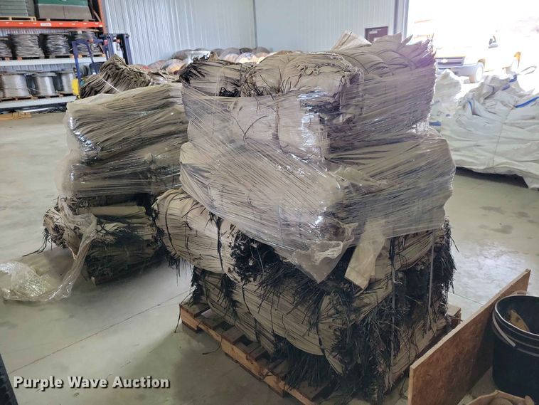 image for item DZ7165 (2) pallets of sand bags