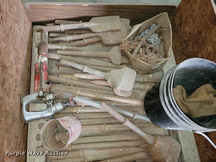 image for item DZ7166 Hammer drill and bits 