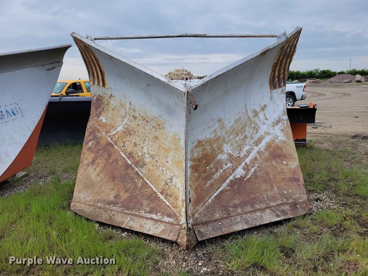 image for item DZ7175 V plow