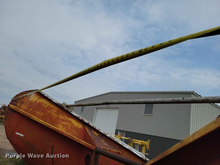 image for item DZ7175 V plow