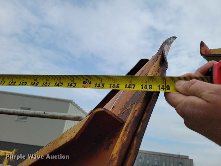 image for item DZ7175 V plow