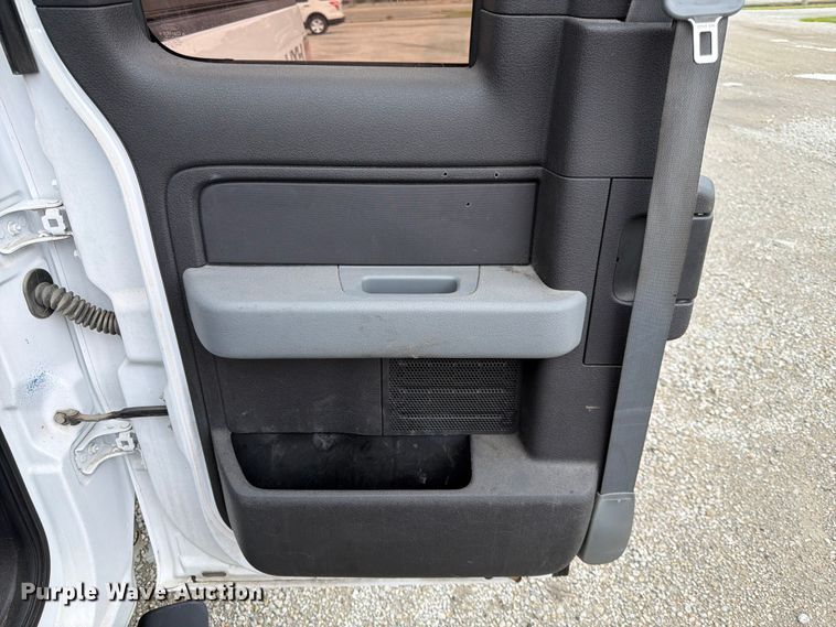 image for item EA4926 2014 Ford F150 Ext. Cab pickup truck