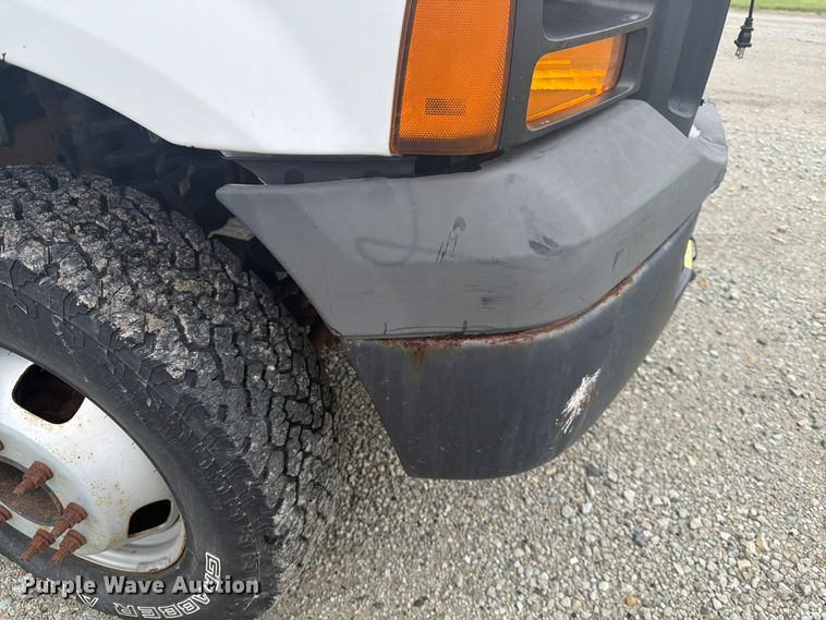 image for item EA4928 2006 Ford F350 Super Duty Ext. Cab pickup truck