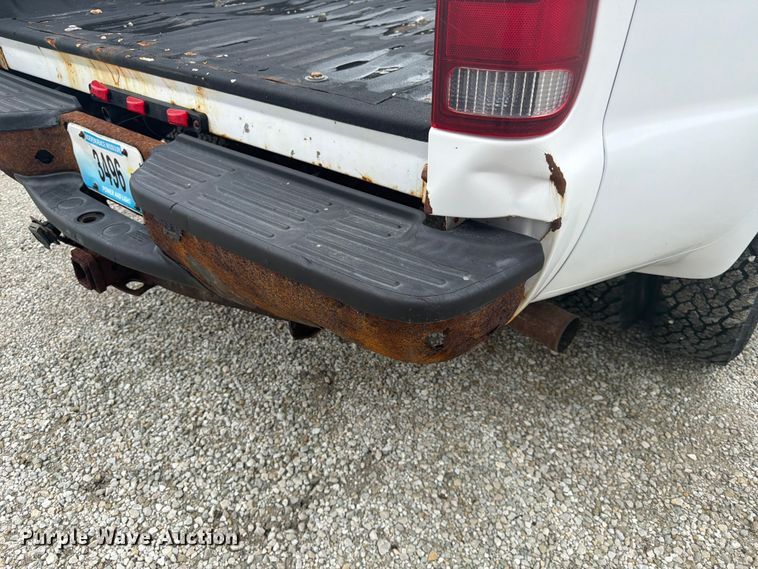 image for item EA4928 2006 Ford F350 Super Duty Ext. Cab pickup truck