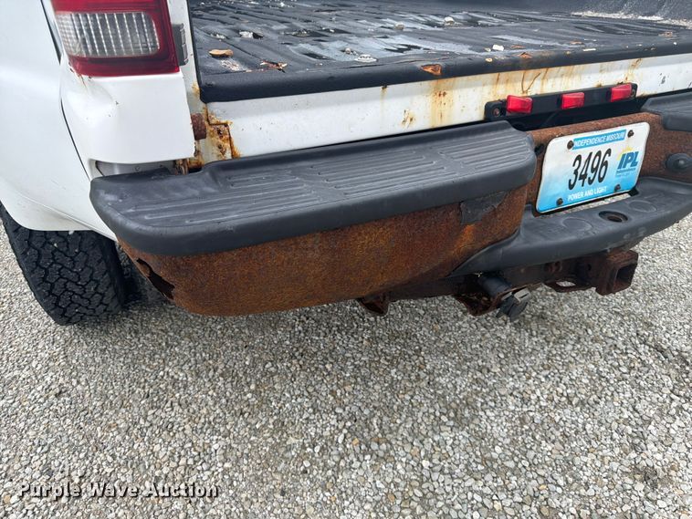 image for item EA4928 2006 Ford F350 Super Duty Ext. Cab pickup truck