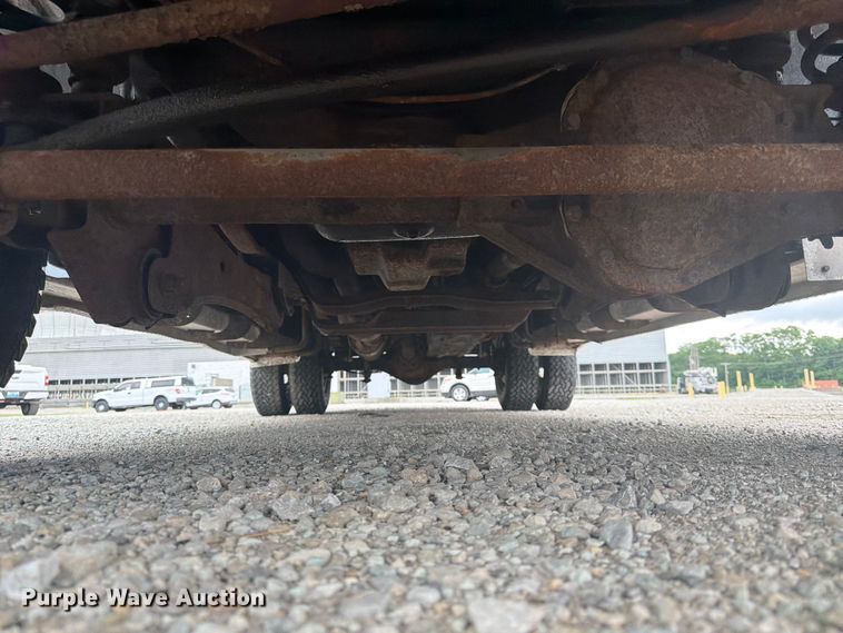 image for item EA4928 2006 Ford F350 Super Duty Ext. Cab pickup truck