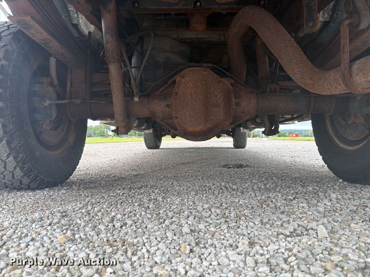 image for item EA4928 2006 Ford F350 Super Duty Ext. Cab pickup truck