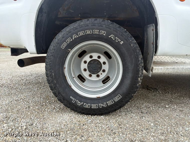 image for item EA4928 2006 Ford F350 Super Duty Ext. Cab pickup truck
