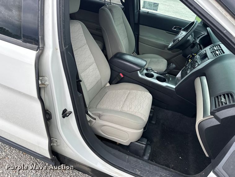 image for item EA4929 2012 Ford Explorer SUV