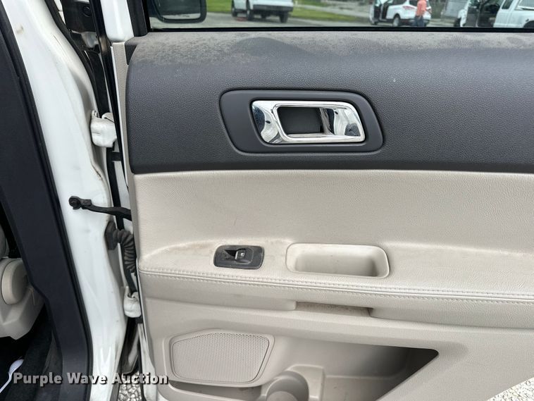 image for item EA4929 2012 Ford Explorer SUV