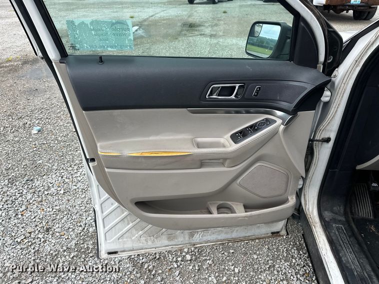 image for item EA4930 2012 Ford Explorer SUV