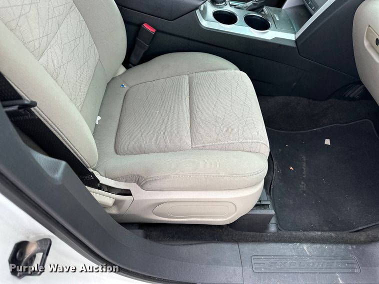 image for item EA4930 2012 Ford Explorer SUV