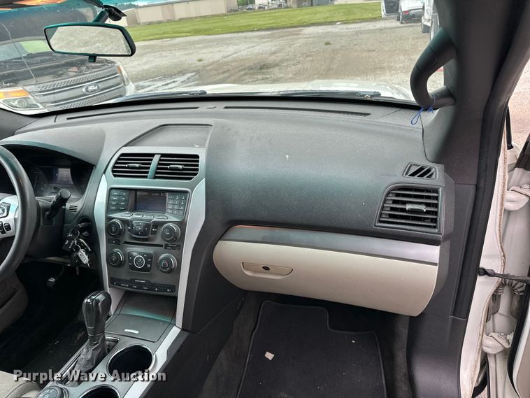 image for item EA4930 2012 Ford Explorer SUV