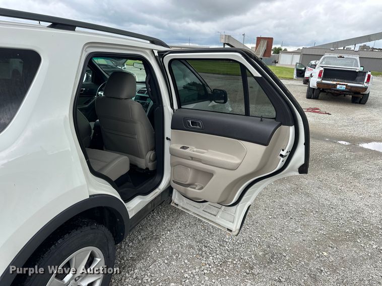 image for item EA4930 2012 Ford Explorer SUV