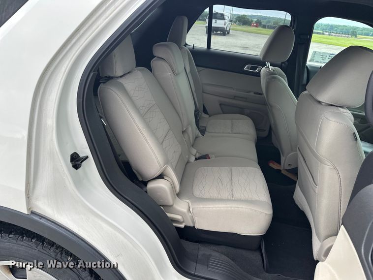 image for item EA4930 2012 Ford Explorer SUV