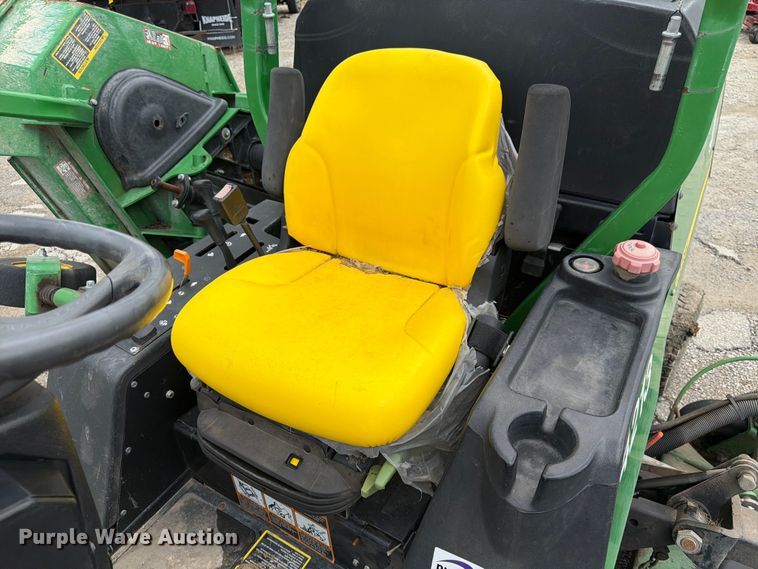 image for item EA4931 2014 John Deere 1600 Turbo Series II lawn mower