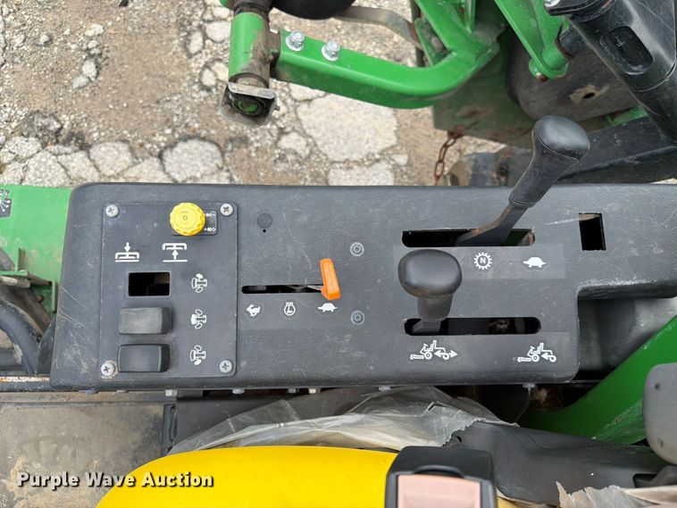 image for item EA4931 2014 John Deere 1600 Turbo Series II lawn mower