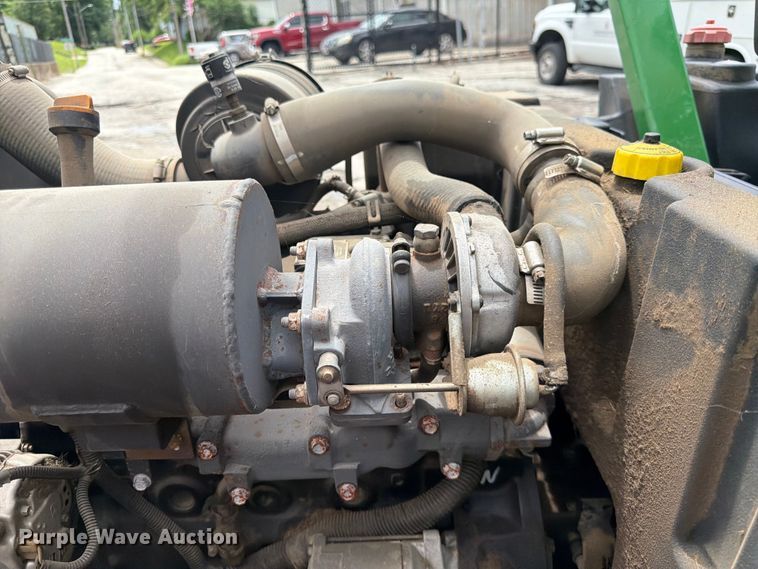 image for item EA4931 2014 John Deere 1600 Turbo Series II lawn mower