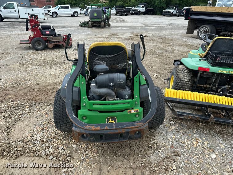 image for item EA4933 John Deere lawn equipment